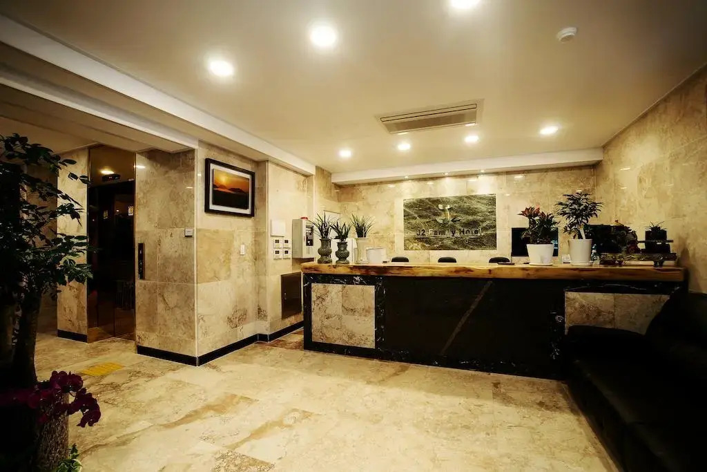 J2 Family Hotel Jeju