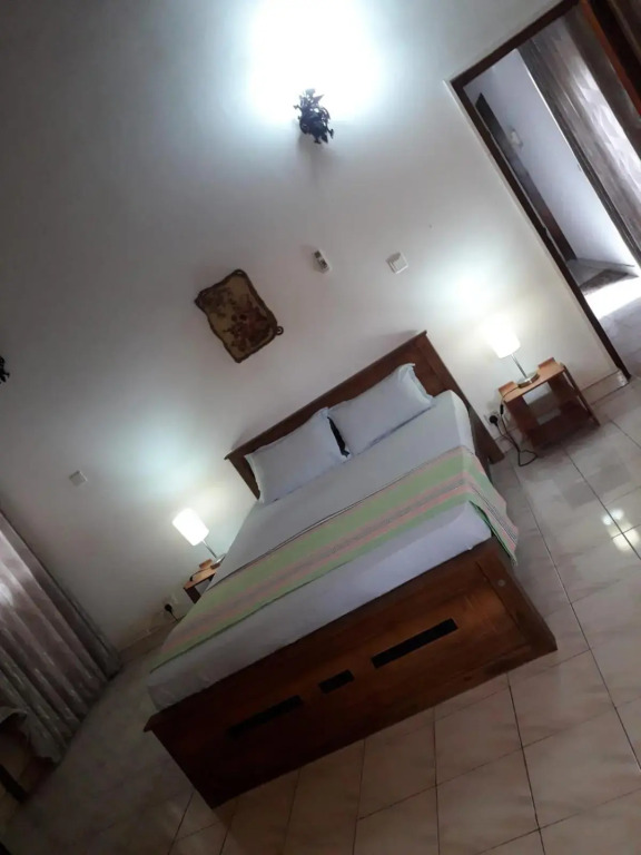 Ceylon Travel and Stay Lodge