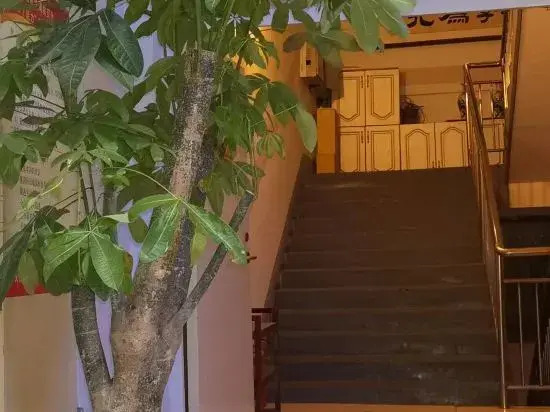 Juhai Hotel(Hejie Dian)