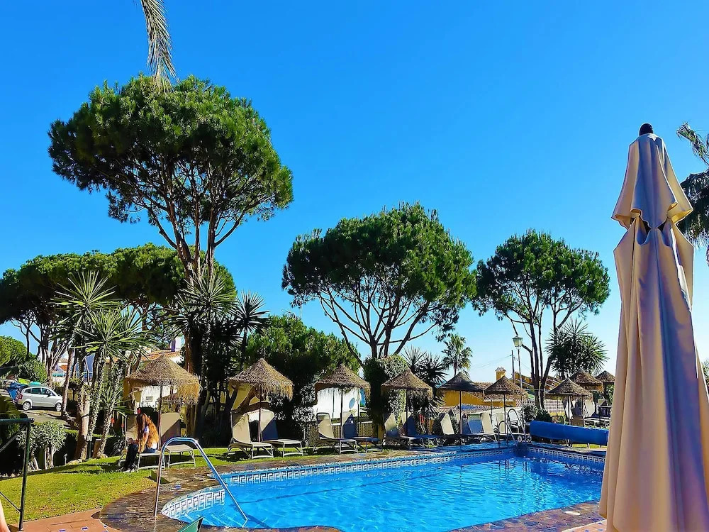 Dona Lola Micaela  Beach front duplex apartment with open sea and beach views located between Marbella and Fuengirola CS148