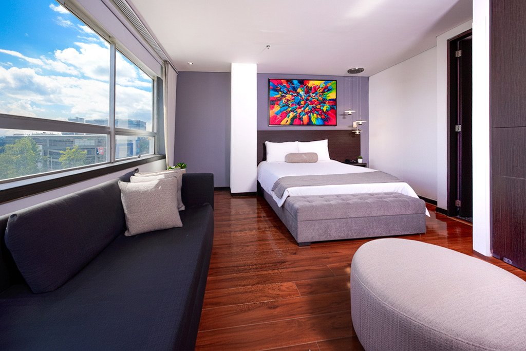 One Sixteen Hotel