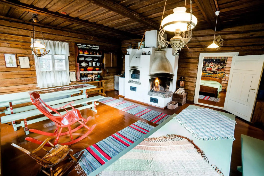 Kakslauttanen Arctic Resort - Igloos and Chalets