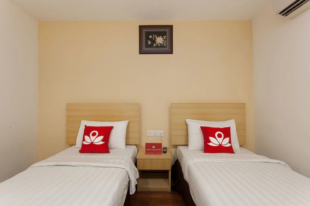 ZEN Rooms Opposite YMCA