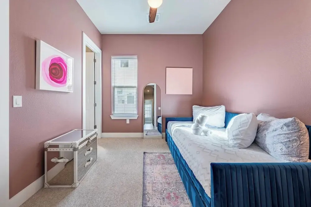 Modern Home, Private Balcony, Near Rainey & Lady Bird Lake Haus of Z