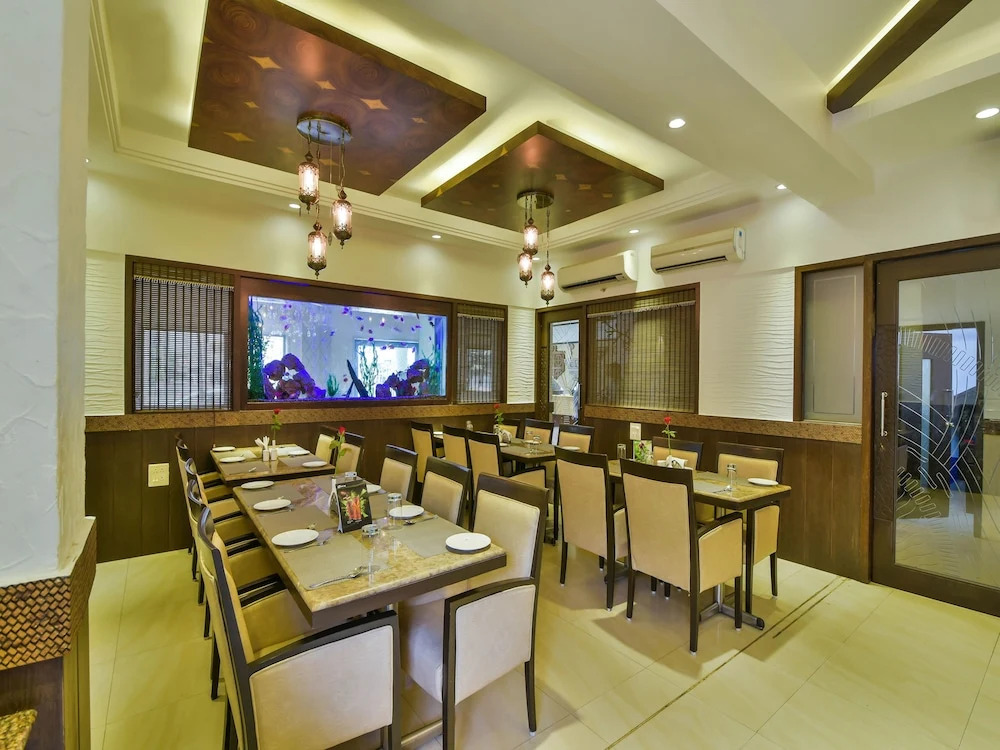OYO 1687 Hotel Supreme