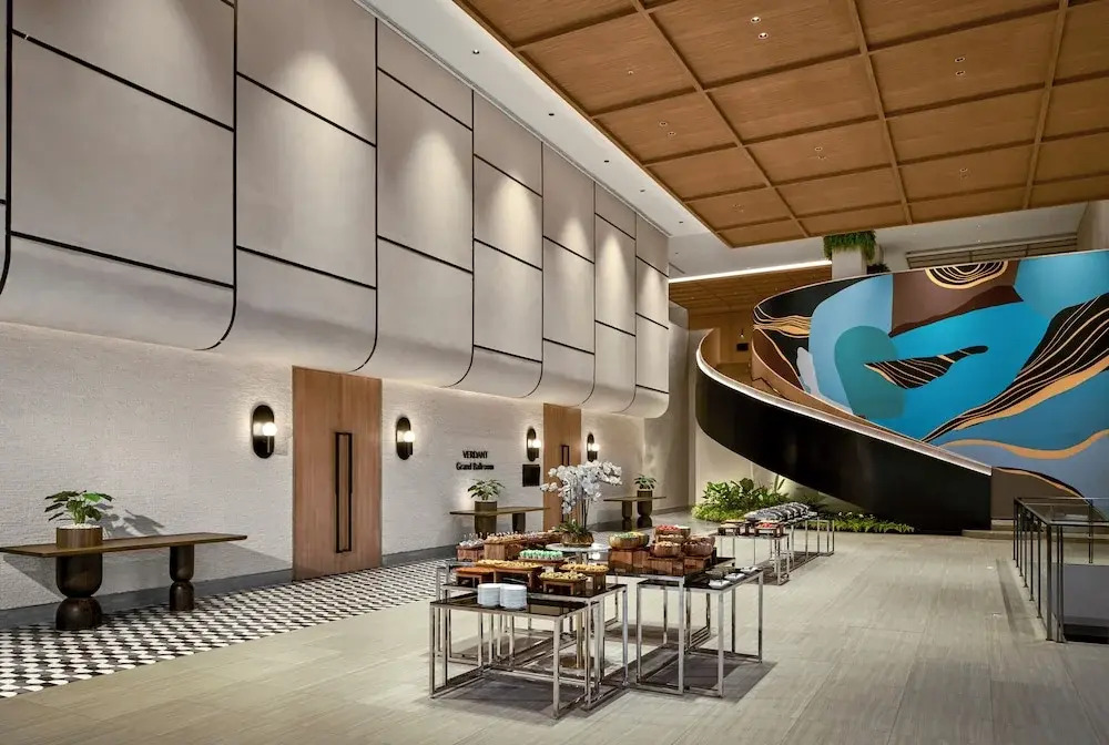 ARTOTEL Living World Kota Wisata