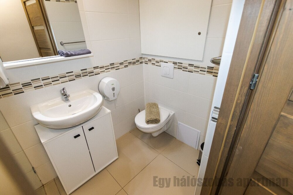 Tisza Gyöngye Apartmanok