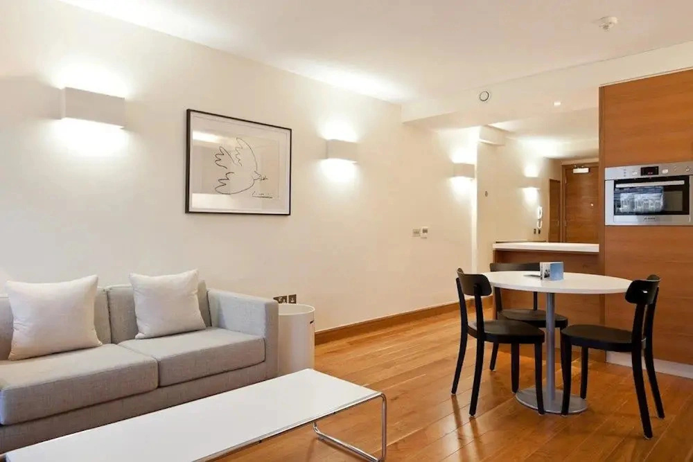 Blueprint Living 66 Turnmill Street