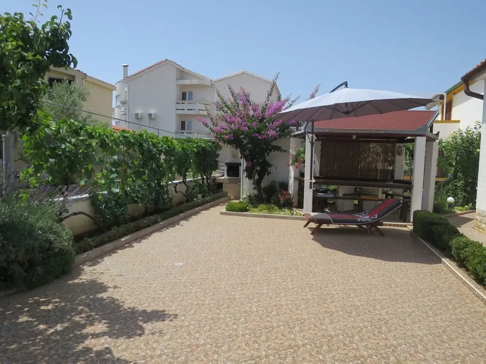 Mira Vir in Vir With 3 Bedrooms and 1 5 Bathrooms