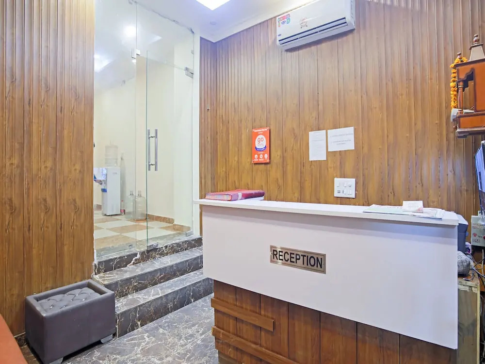 Hotel Deluxe Stay Inn