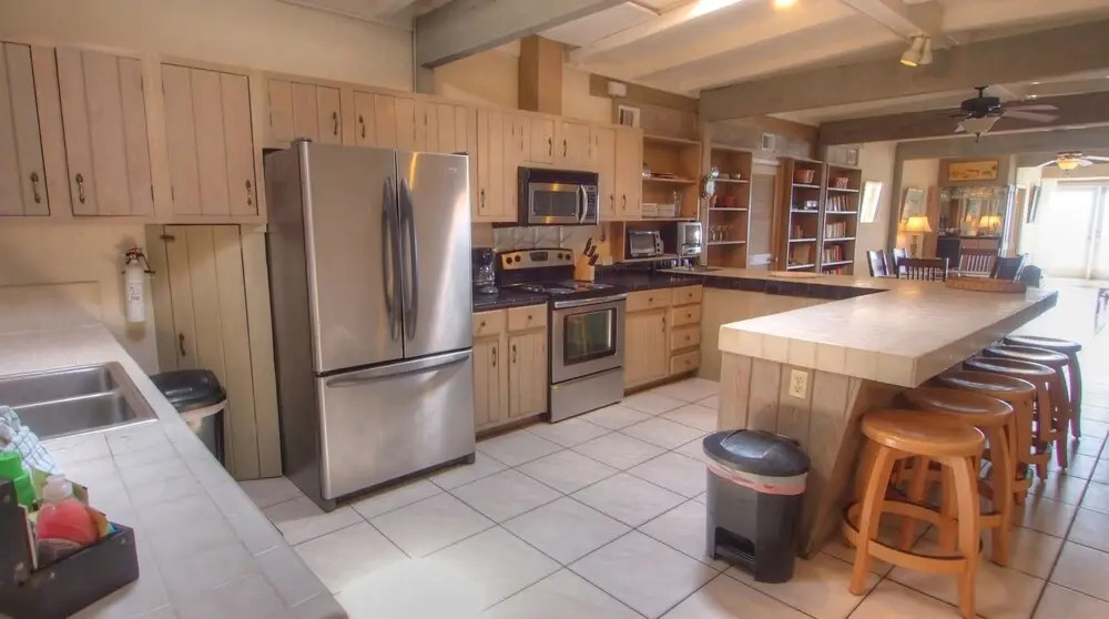 Chez Mireille - 5 Br Home