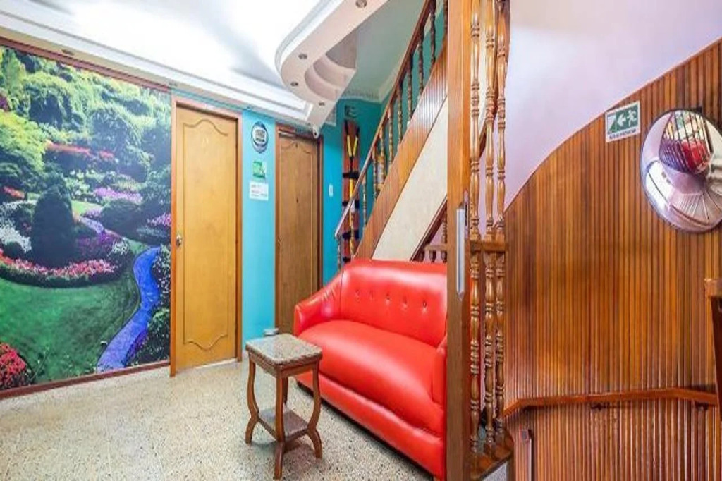 Hotel Almirante
