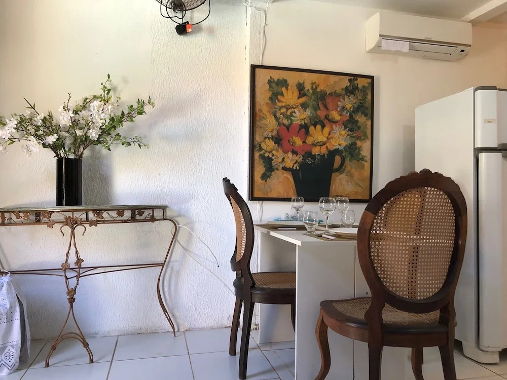 Apartamento com Piscina a Beira Mar