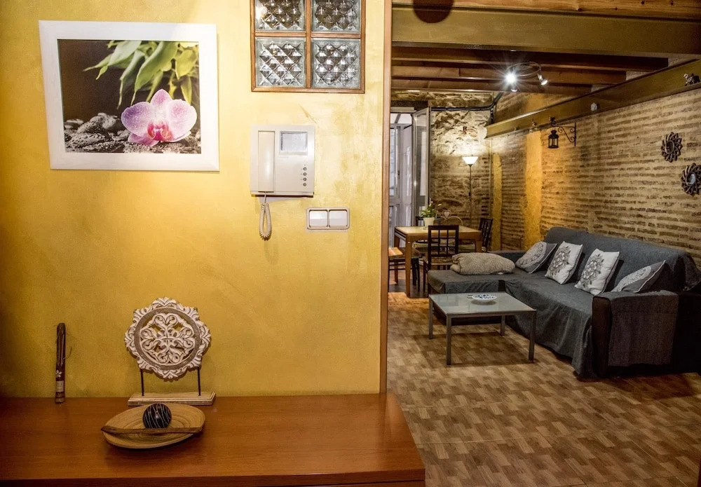 Cervantes Apartment