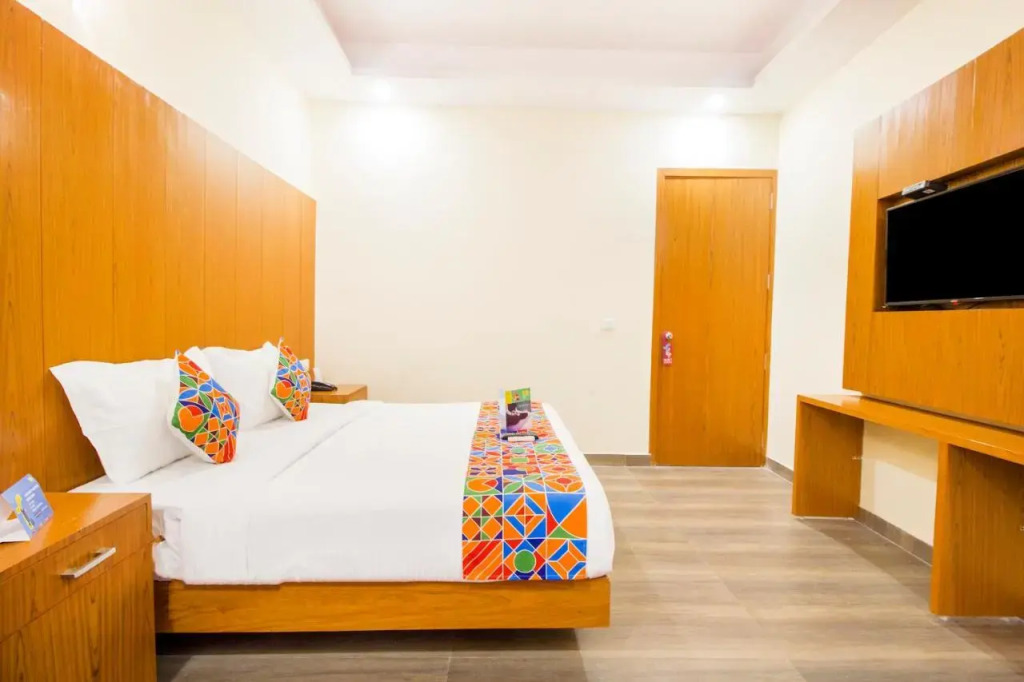 FabHotel Aries - Nr IGI Airport New Delhi
