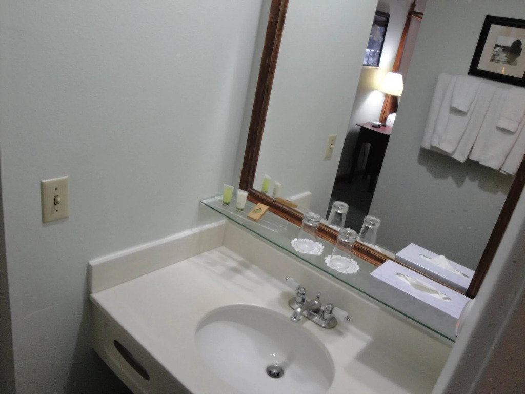 Cinnamon Bear Inn