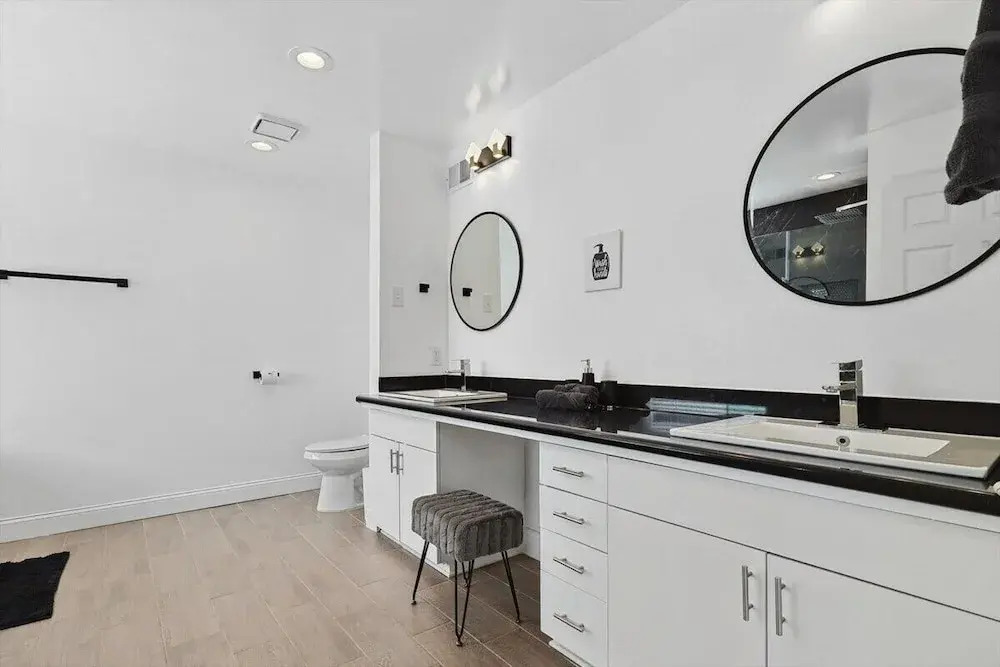 Upscale 6BR Home With Pool, Hot Tub & Game Room