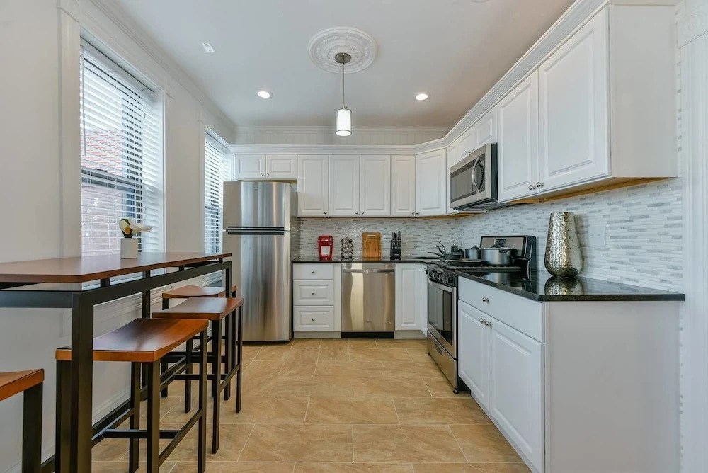 Stunning 2br/1ba in North End by Domio