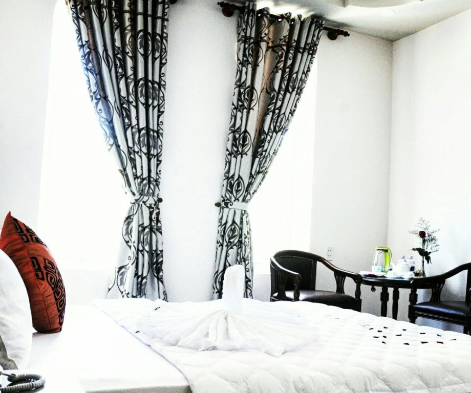 Jiny Tran Hotel