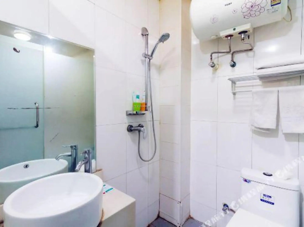 Junyi Hotel Chain (Anyang Railway Station North Street Branch)