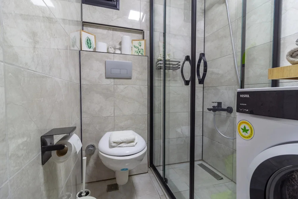 Alex Suites Lara