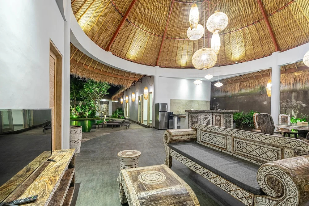 Brand New Luxury 3BR Villa Ethnic Ubud 3
