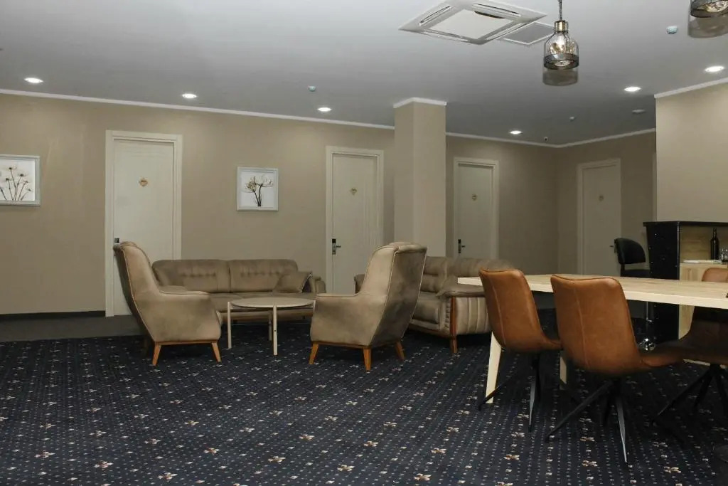 Rogo Hotel