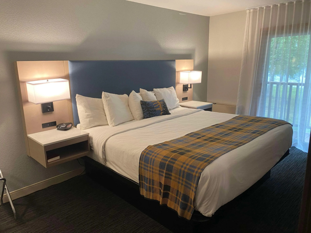 Best Western Lake Lucille Inn