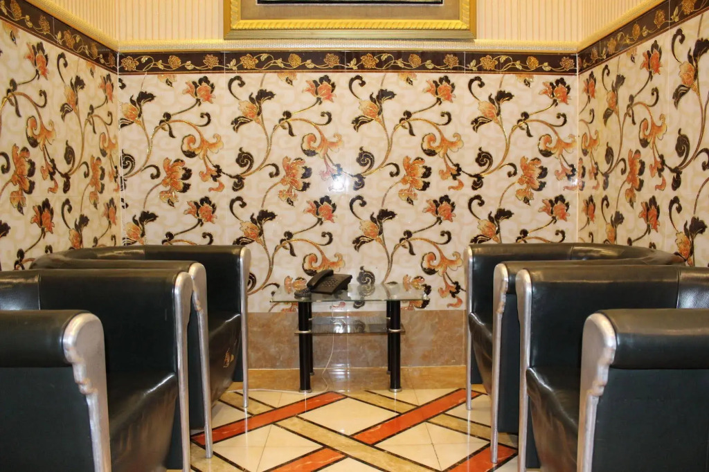 Sutchi Hotel