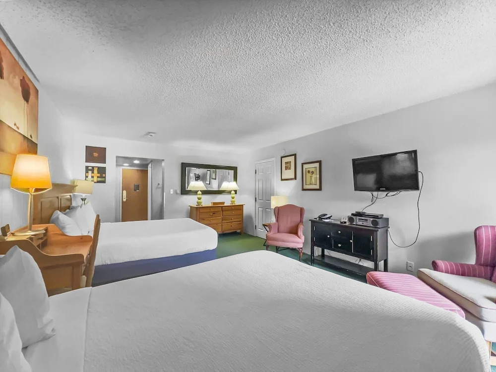 Cm425 Copper Mtn Inn 5 Bedroom Condo by RedAwning