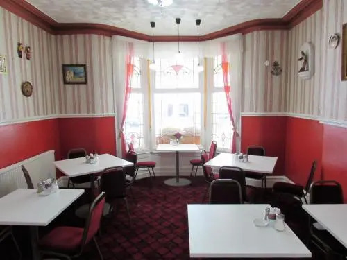 Rhoslyn Hotel
