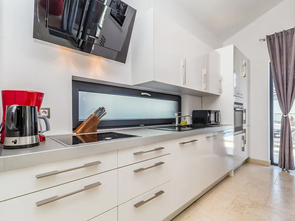 Wonderful Villa in Labinci - Kastelir with Swimming Pool