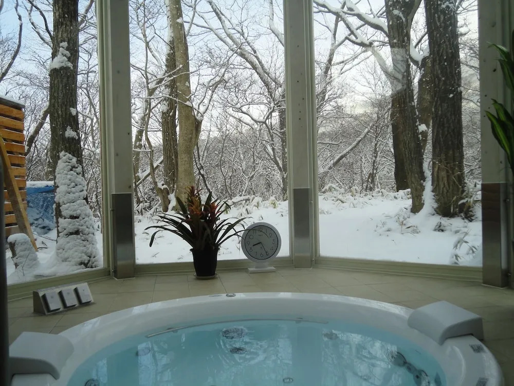 Cozy Inn Antique