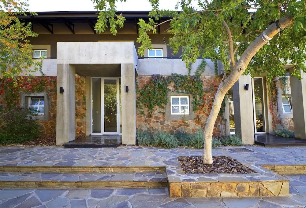 Suite 9 The Village