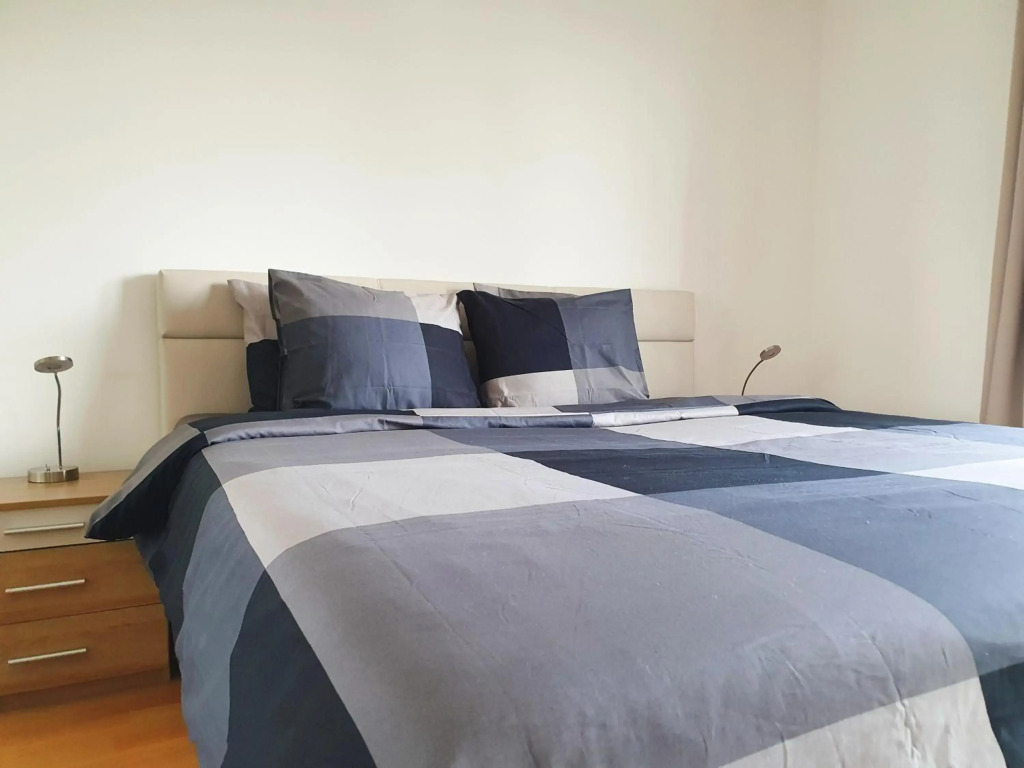 Near Lake Spacious & Furnished Beautiful Apartment