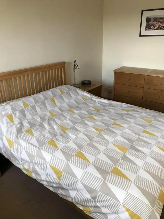 Apartment 76