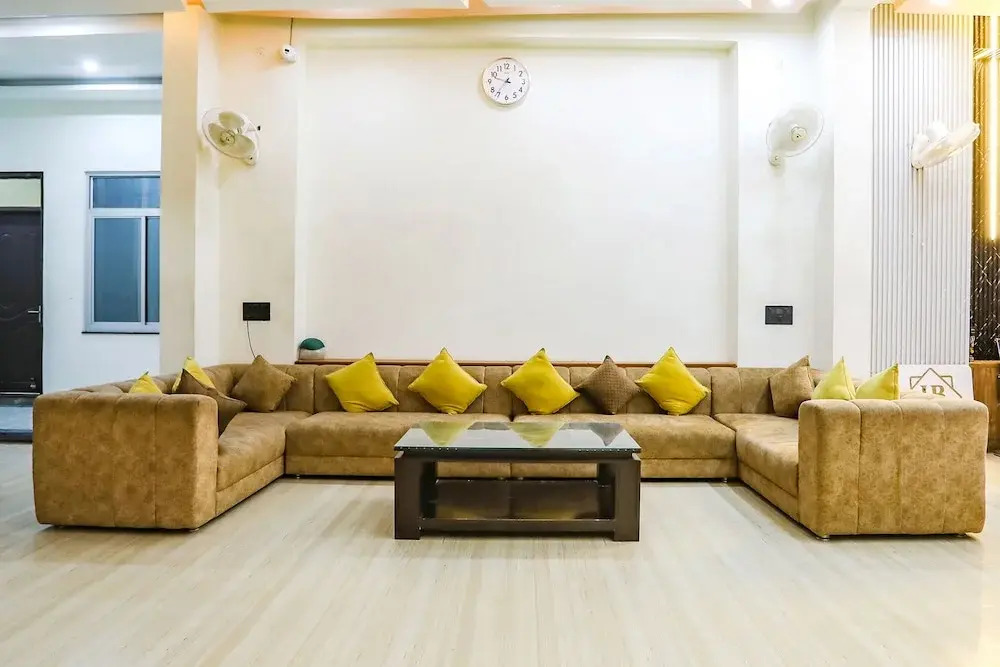 Hotel JB Square Ayodhya Near Ram Mandir, Airport & Ayodhya Cantt
