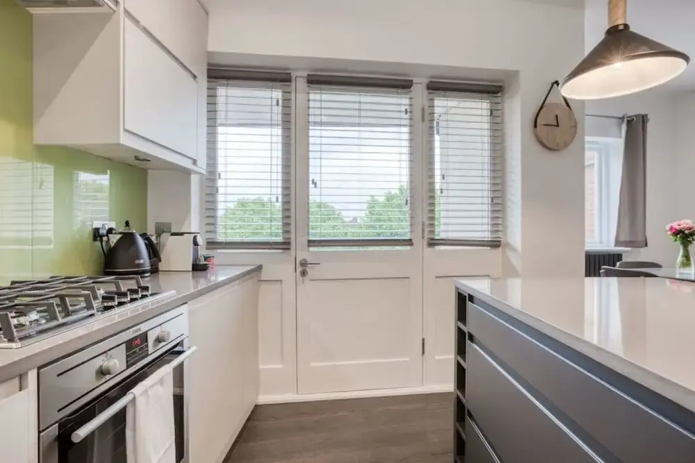 Lovely 2bed 2bath W/balcony in London Bridge, London