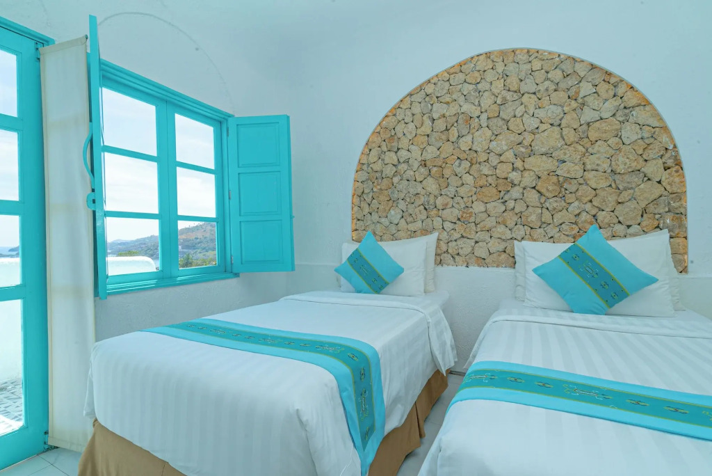 Loccal Collection Hotel Komodo