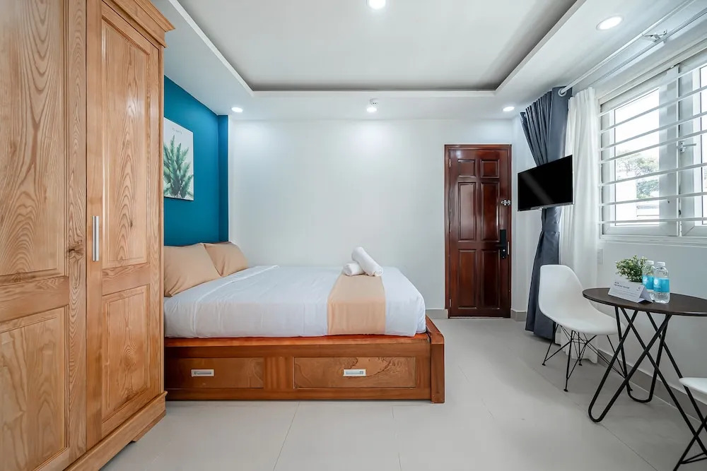 Cozrum Homes - Retro House