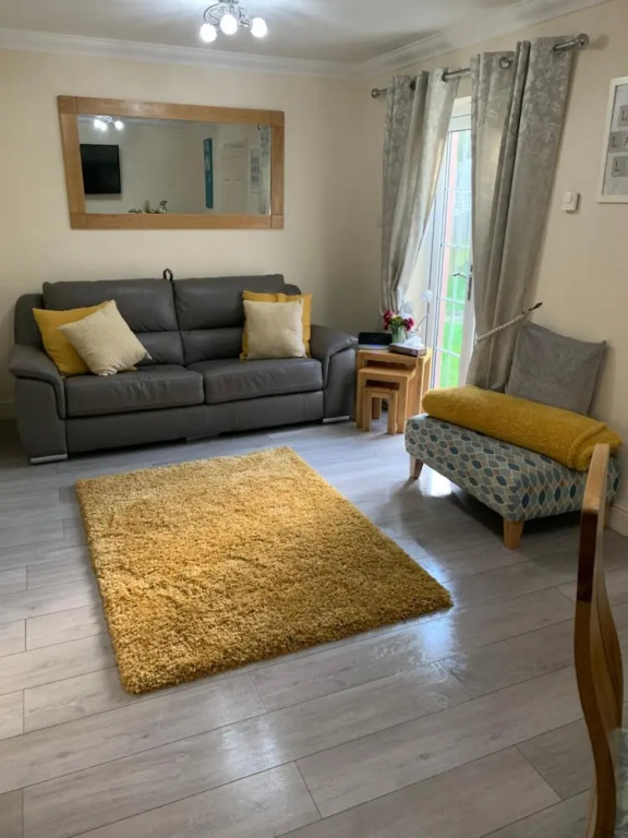 Woodgrove Apartment