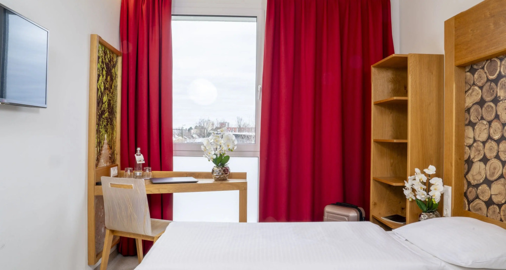 Отель Plaza Inn Dachau - München