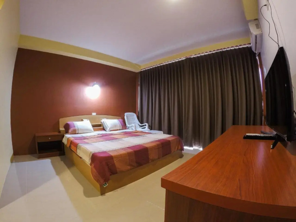 Madam House
