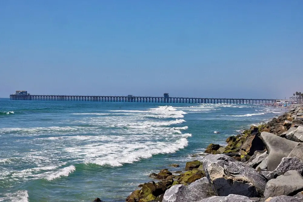 700-104 Water Front Condo w AC!