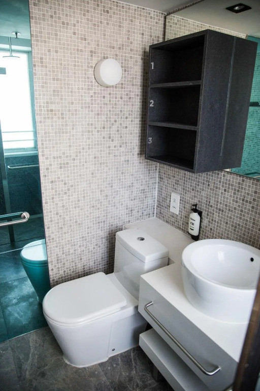 Ovolo Aberdeen Harbour
