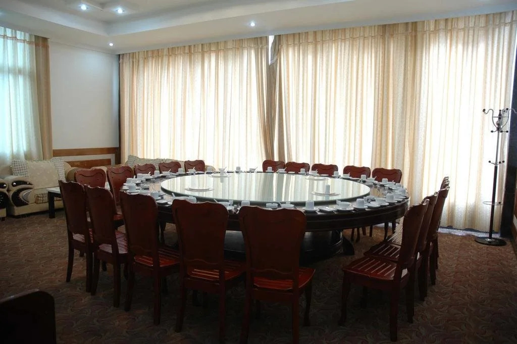 Li Ping Hotel