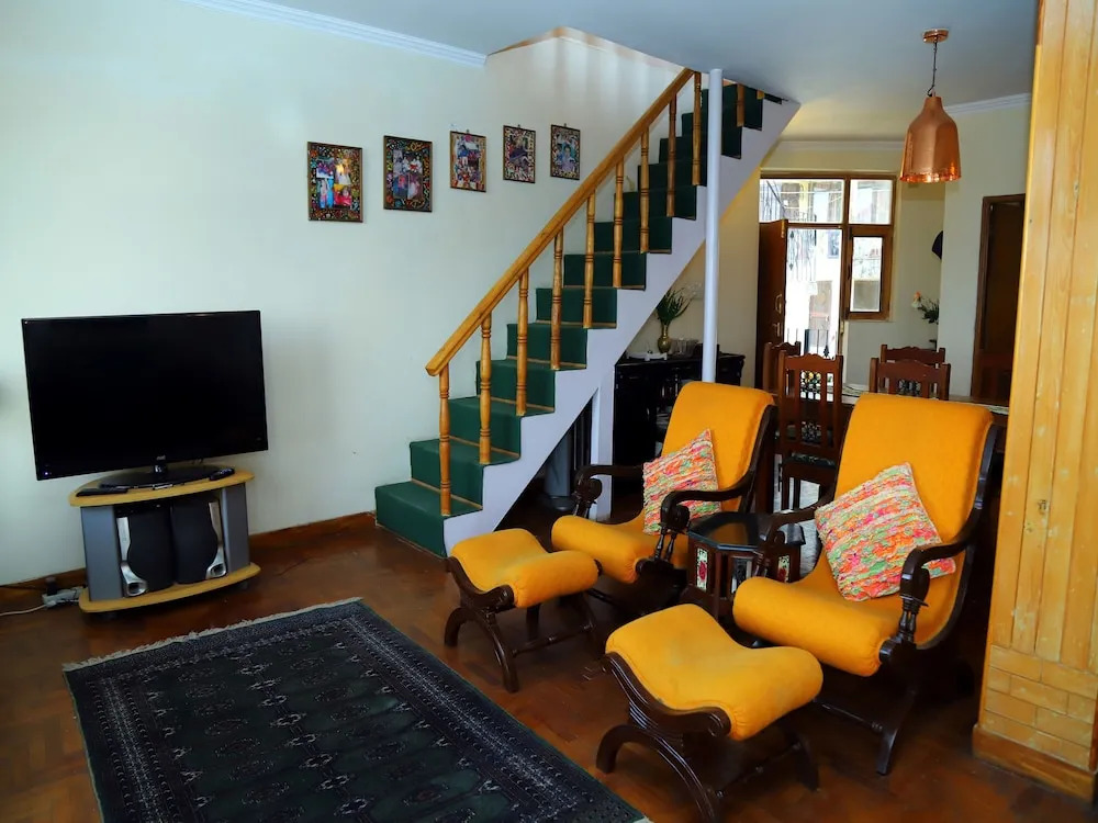 OYO 13165 Home Valley View Mehali
