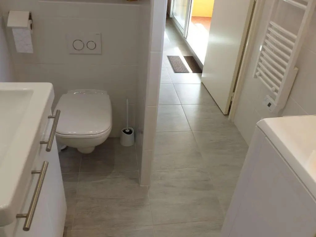 Appartement Le Lavandou, 1 pièce, 2 personnes - FR-1-308-110