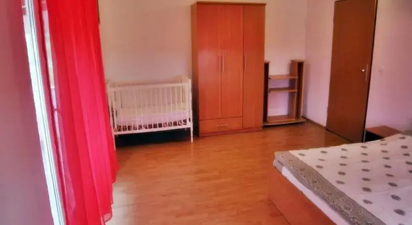 Apartments Avdi 315