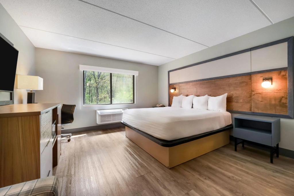 AmericInn by Wyndham Wisconsin Dells
